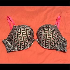 NWT Victoria’s Secret push-up bra